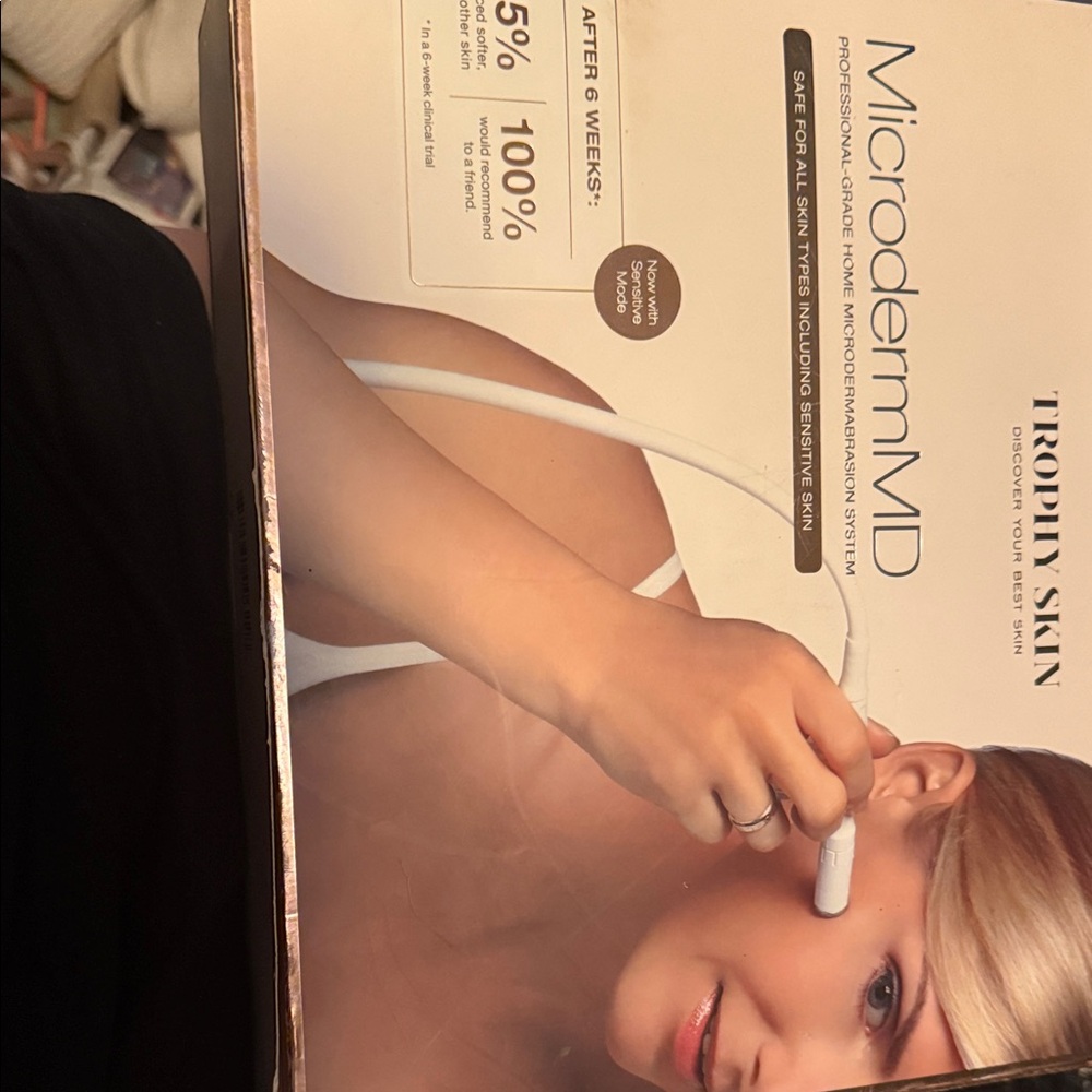 MicrodermMD Microdermabrasion System - White